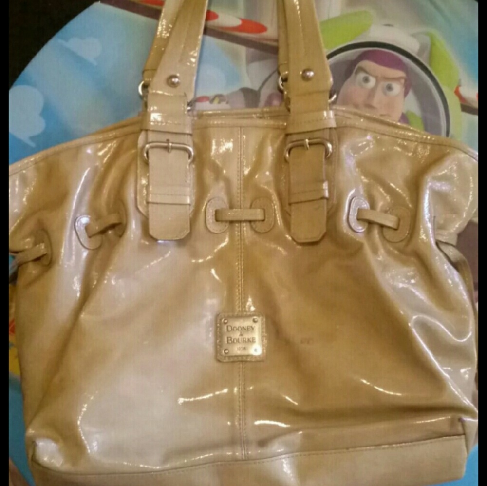 Dooney  and bourke